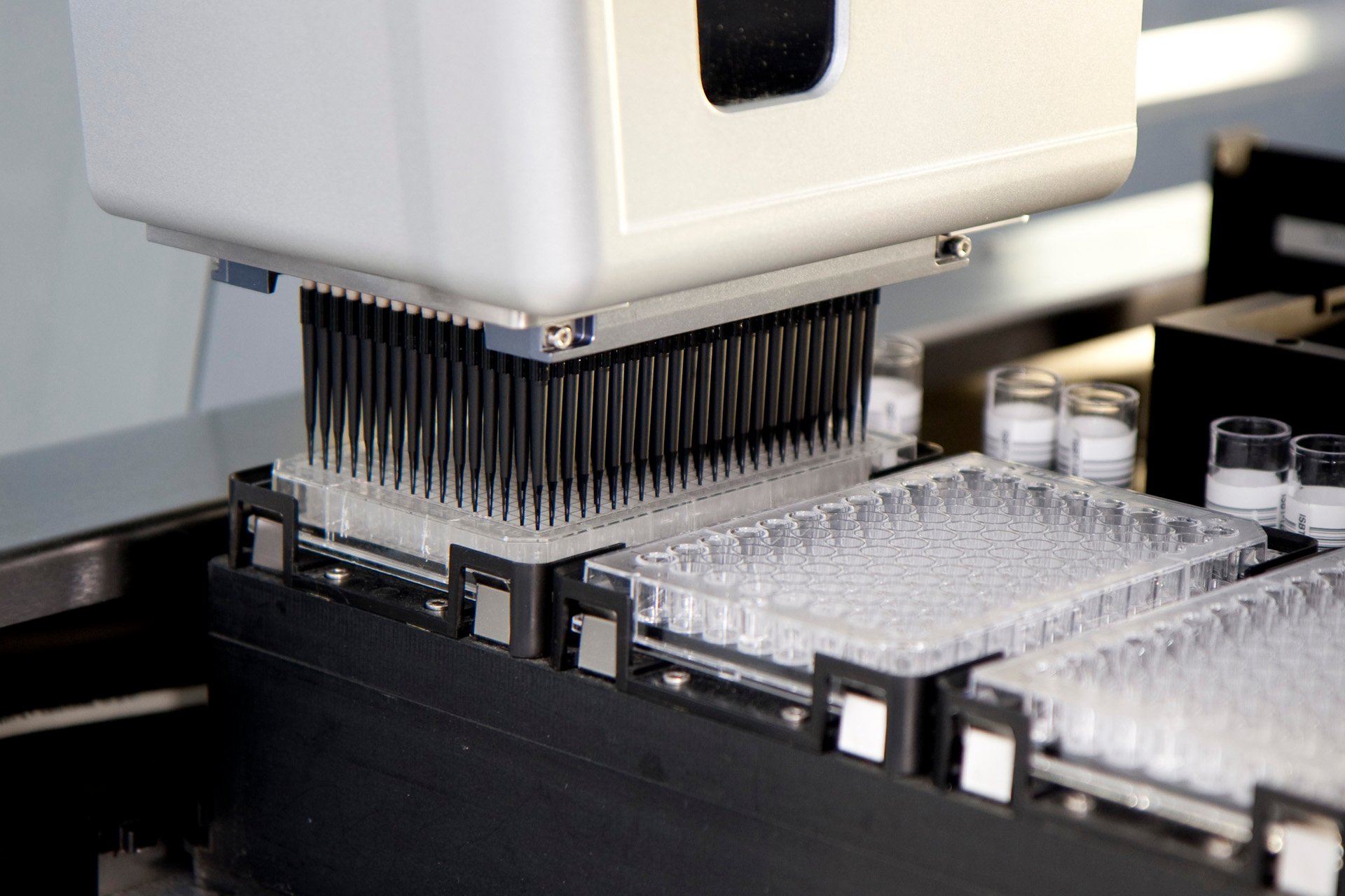 Hamilton Robotics NGS in Precision Medicine Oncology eBook